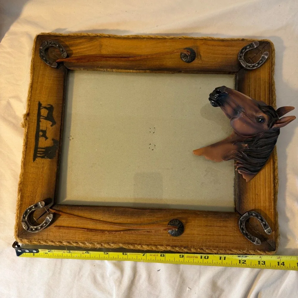 Rustic Western Wood Horse Head 3 Dimensional Picture Frame Horseshoes Leather